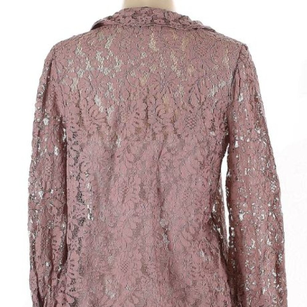 Beautiful Lace-Pattern Top - Picture 3 of 3